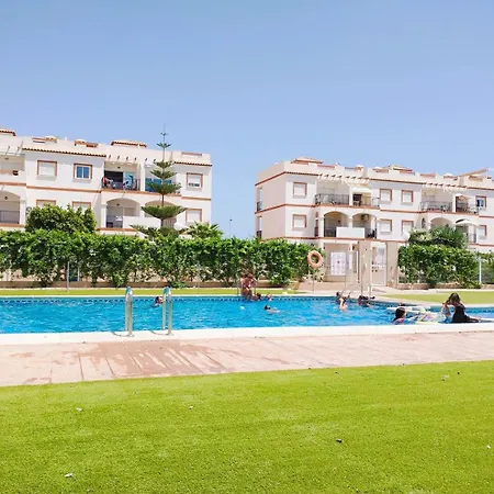 El Nido With Pool And Garden View Close To Beaches Apartment